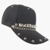 Vista lateral Gorra con cadena estoperoles vista lateral